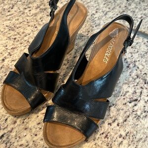 Aerosol size 7 1/2 medium black women’s wedges